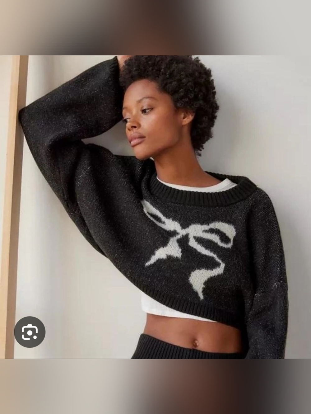 Urban Outfitters Black Cropped Crewneck Sweater with White Bow